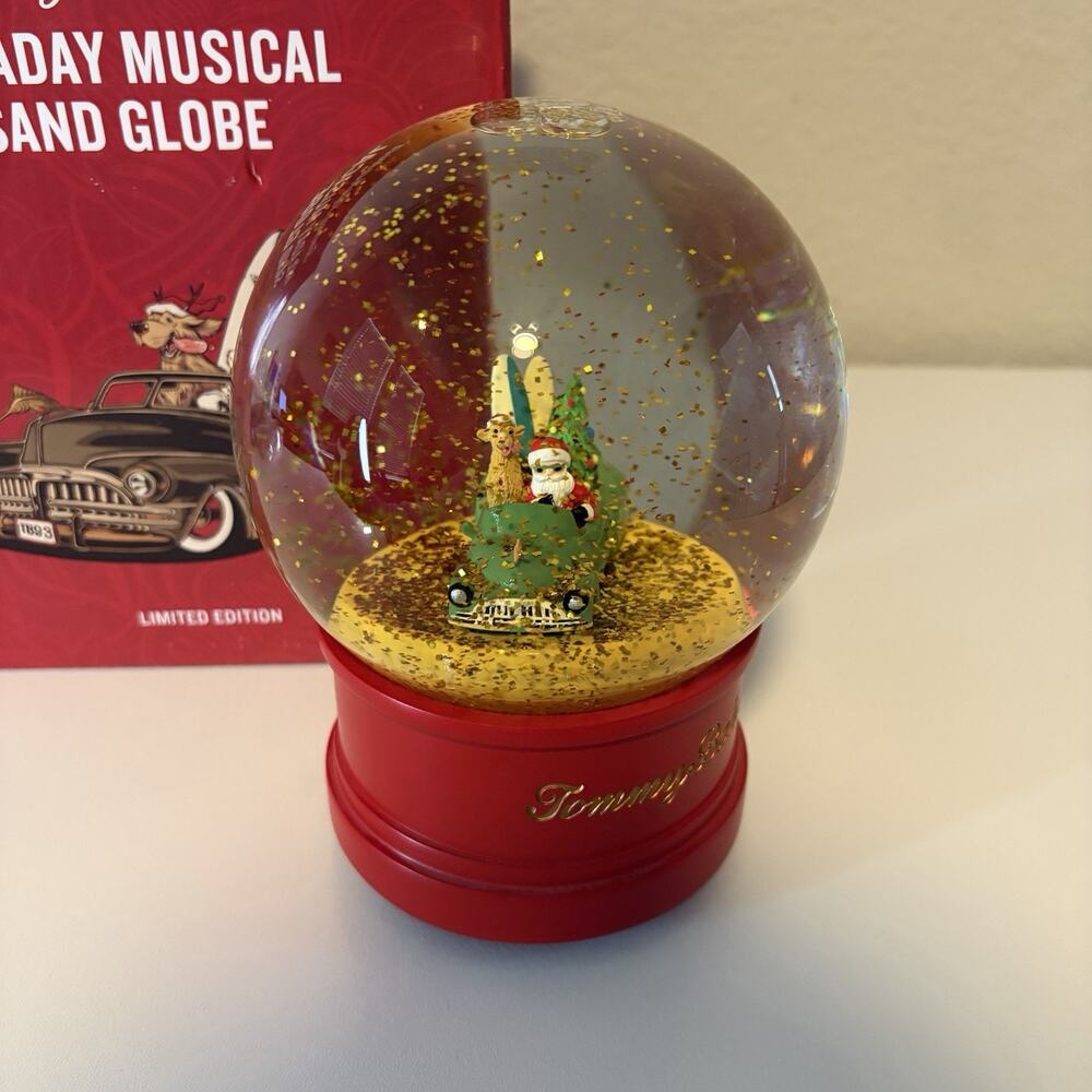 Tommy Bahama 2020 Holiday Musical Snow Globe Santa Surf Car Mele Kalikimaka